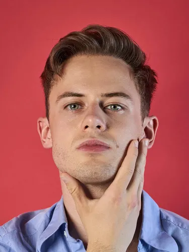 Porträt: Lukas Löbner