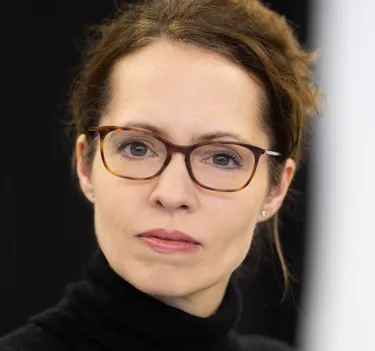 Dr. Angela Beuerle