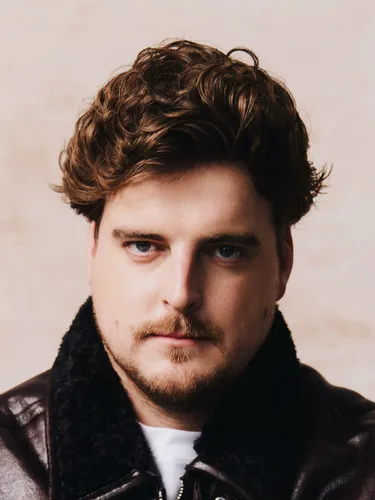 Portrait: Andrew Hamilton