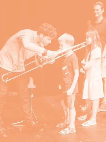 Visual: Click in - Kids only