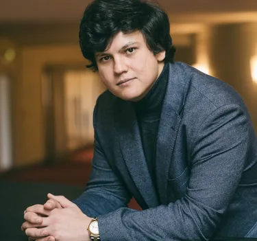 Aziz Shokhakimov