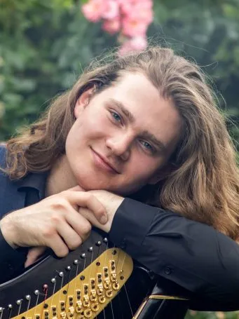 Porträt: Álmos László Tallós