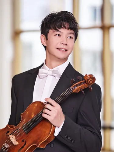 Yitong Guo