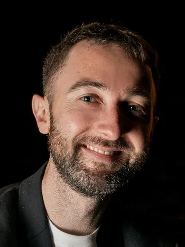 Andrew Dickinson